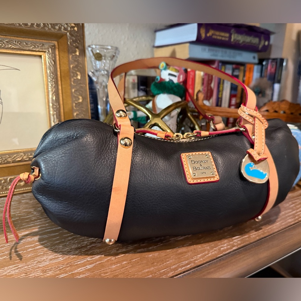Dooney & Bourke Black Emma Bag Classic Y2K Vintage EUC - Picture 2 of 6